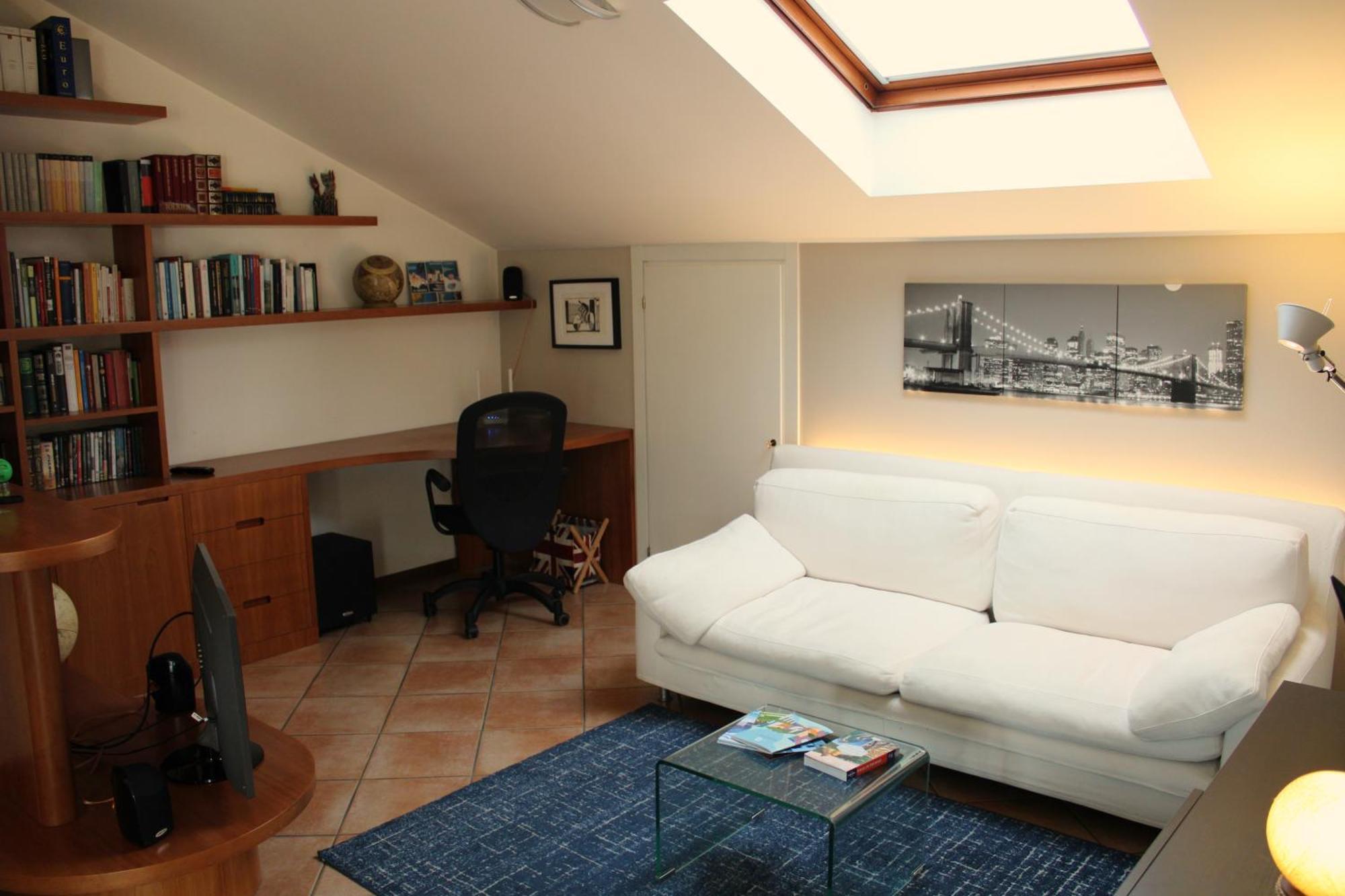 Bright Penthouse Close To Center With Terrace And Lake View Lecco Exterior photo